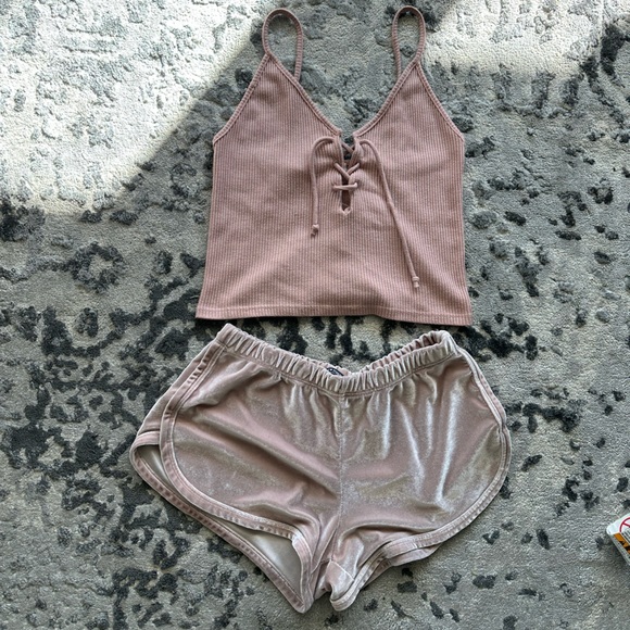 Brandy Melville Tops - Brandy Melville Pink bundle